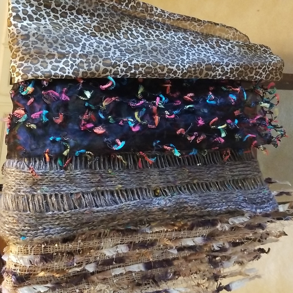 ⭐FOUR scarves bundle